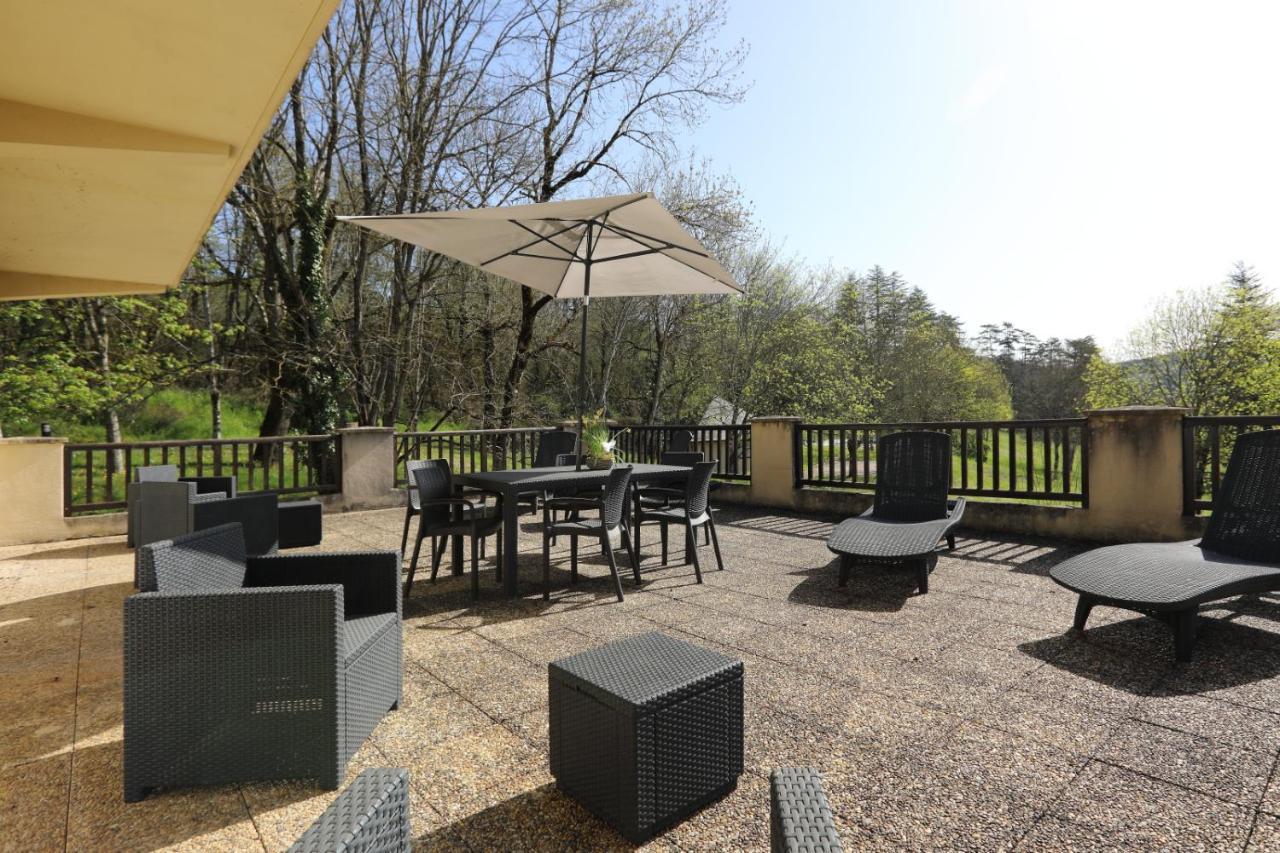 Domaine De Puy Robert Lascaux - A 800M Grotte De Lascaux - Hotel Avec Piscine - Chambres Et Gites-Appartements - Sarlat - Dordogne Монтиньяк Экстерьер фото